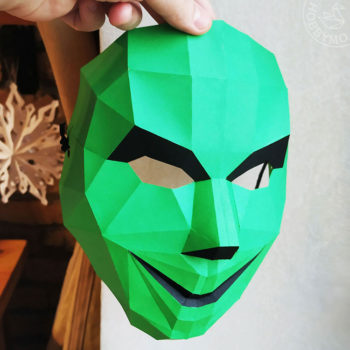 Low Poly Green Mask with Grin, 3D papercraft template - HOBBYMO